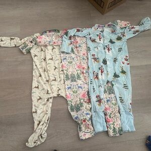 Magnetic Me Christmas Pajama Outfit set